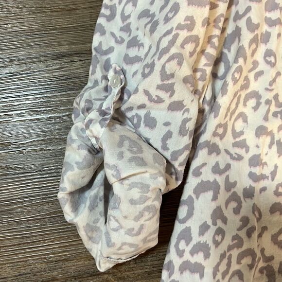 Victorias Secret size large leopard print pajamas with eye cover. - Picture 7 of 7